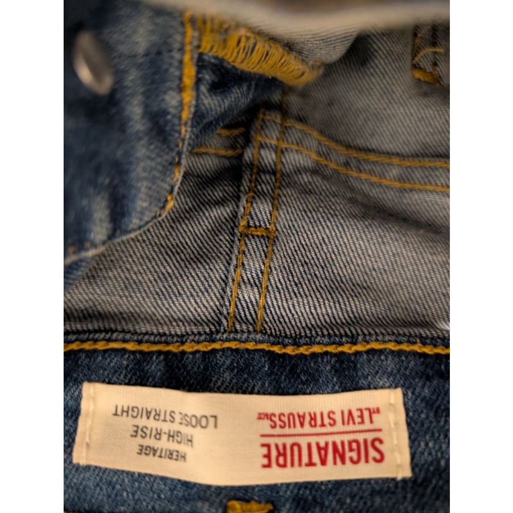 NWOT Women's Levi Strauss Jeans, Size 10/30, Blue - Picture 7 of 9